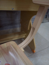 Load image into Gallery viewer, Մանկական գրասեղան՝ աթոռով, 2684