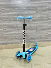 Load image into Gallery viewer, Սամակատ֊սկուտեր, 2699 լույսերով, դիմացը 2 անիվ անհարթ նկարներով