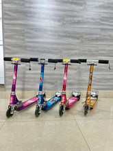 Load image into Gallery viewer, Սամակատ֊սկուտեր, 2704 մանկական