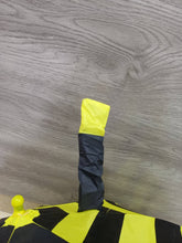 Load image into Gallery viewer, Անձրևանոց ականջներով, սուլիչով, սեղմակով, 2754