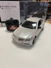 Load image into Gallery viewer, Հեռակառավարվող մեքենա ` Mercedes