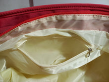 Load image into Gallery viewer, Մայրիկի պայուսակ` CHICO